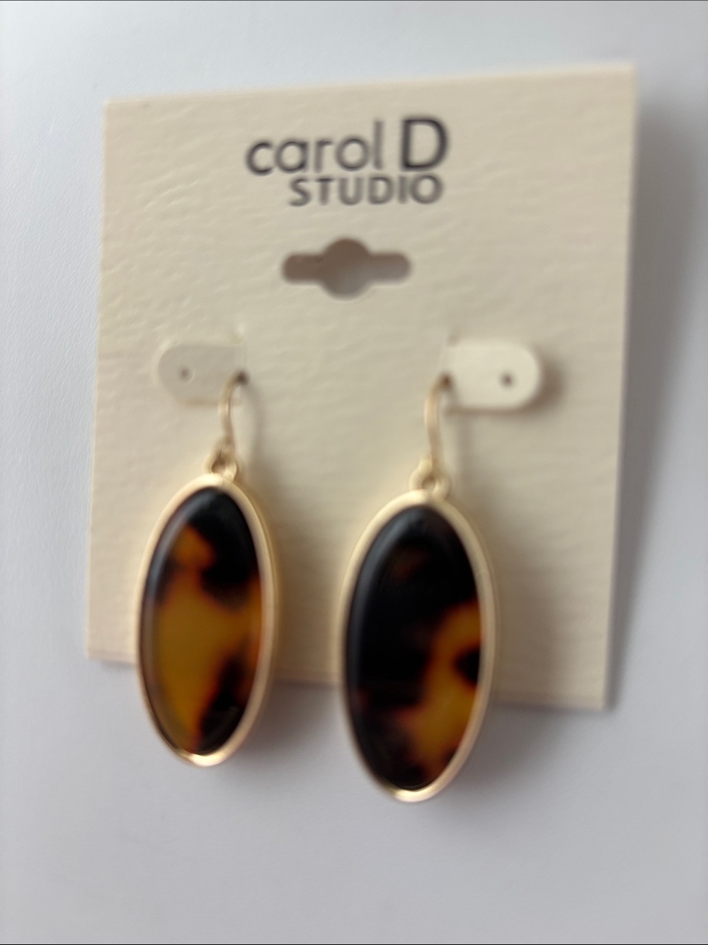 Carol D Studio Oval gold tone,acrylic tortoise shell look/leopard print,fishook